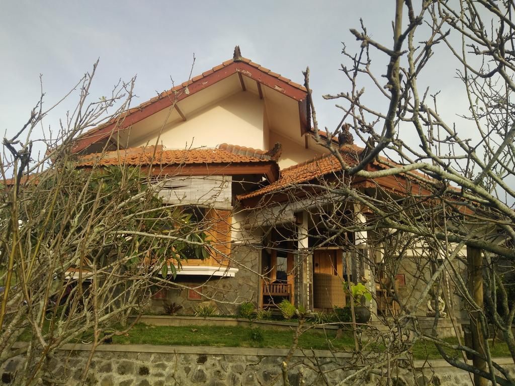 Shanty'S House Бату Экстерьер фото
