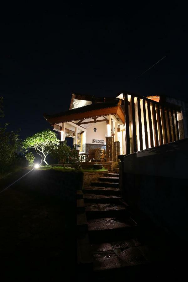 Shanty'S House Бату Экстерьер фото